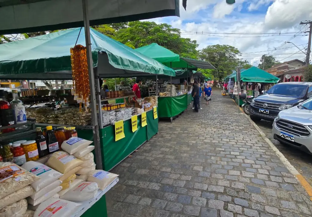 Feirinha de Morretes PR — artesanato e produtos regionais